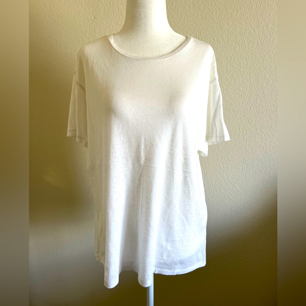 NLST Army White Rounded Neck S/S Tee
New With Original Tags